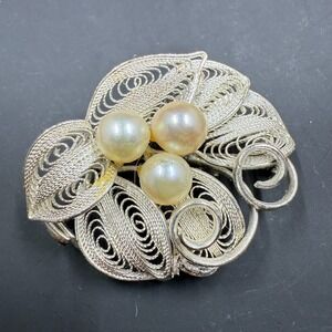 Vintage Filigree Brooch with Faux Pearls Silver Tone Spain 💫 Elegant